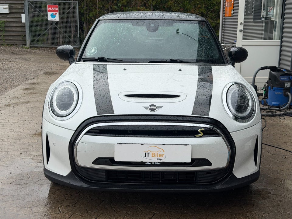 MINI Cooper SE Maximise 3d