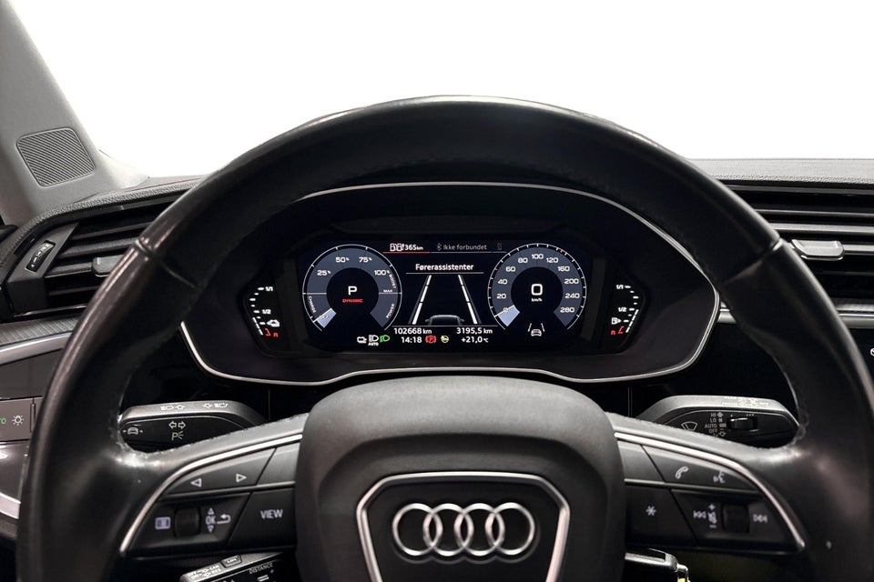 Audi Q3 45 TFSi e Attitude plus S-tr. 5d