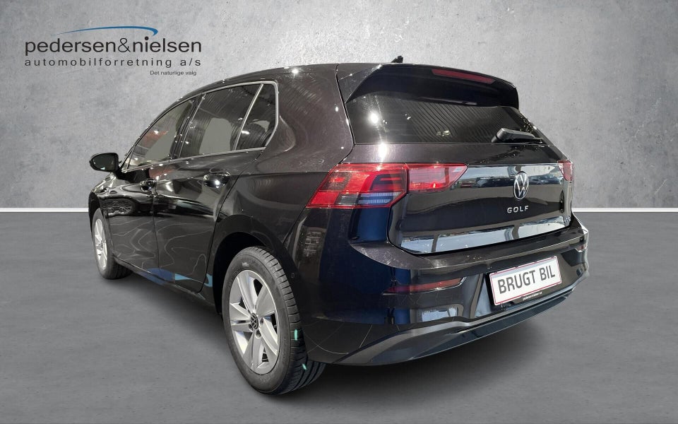 VW Golf VIII 1,5 eTSi 130 Life DSG 5d