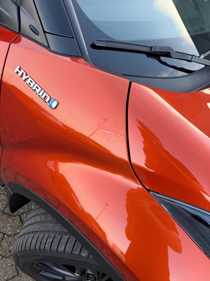 Toyota C-HR 2,0 Hybrid C-HIC Royale CVT 5d