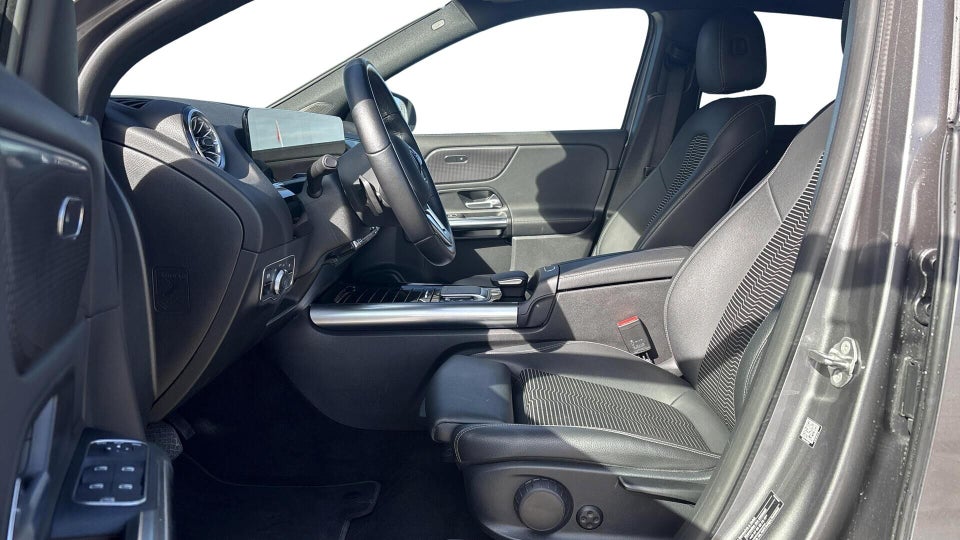 Mercedes EQA250 Progressive 5d