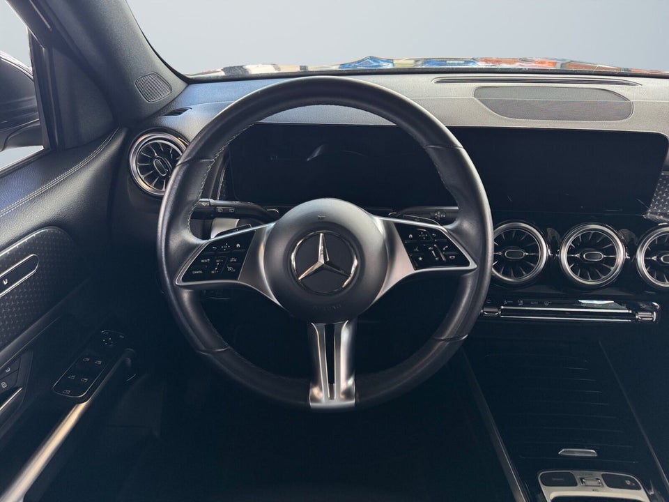 Mercedes EQB250+ Progressive 5d