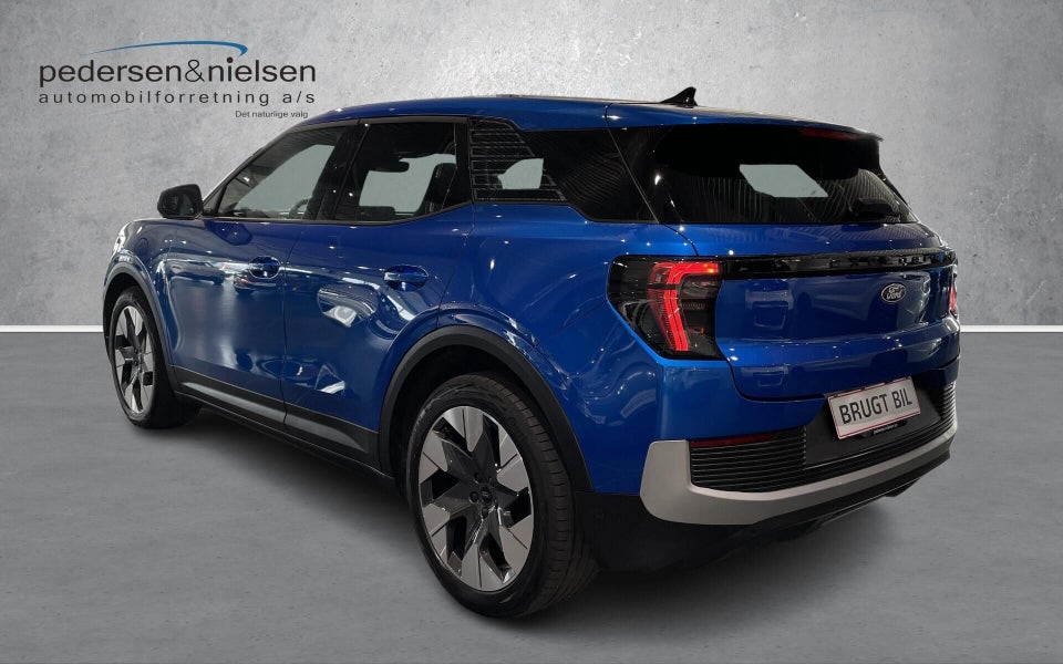 Ford Explorer 77 Premium Extended Range 5d