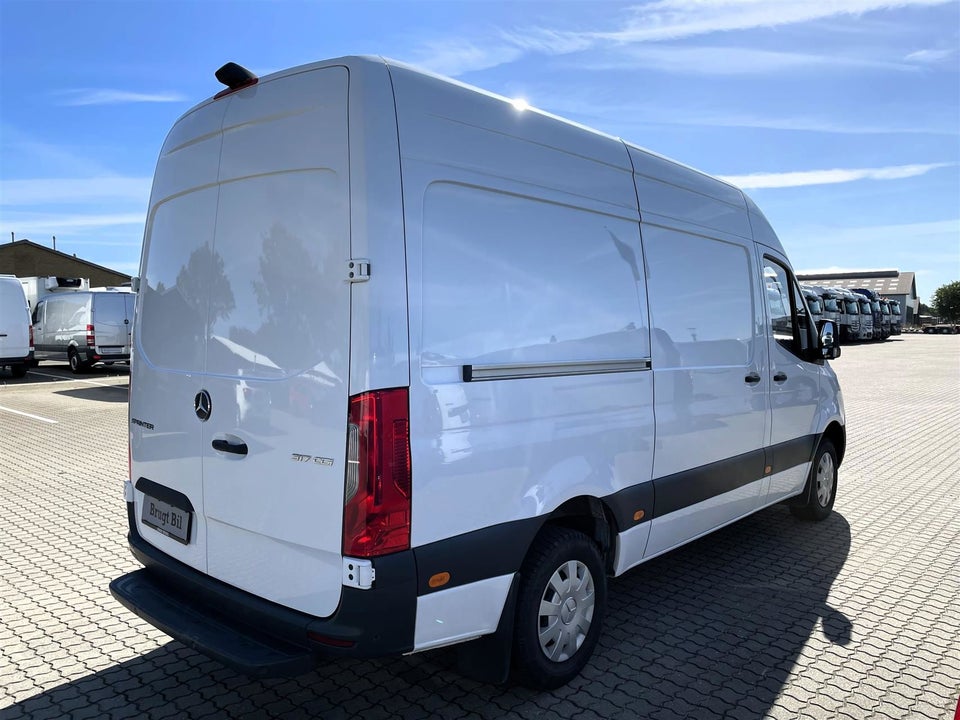 Mercedes Sprinter 317 2,0 CDi A2 Kassevogn aut. RWD