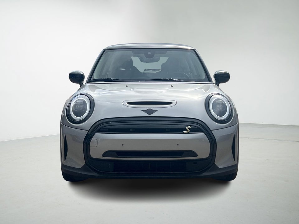 MINI Cooper SE Essential 3d