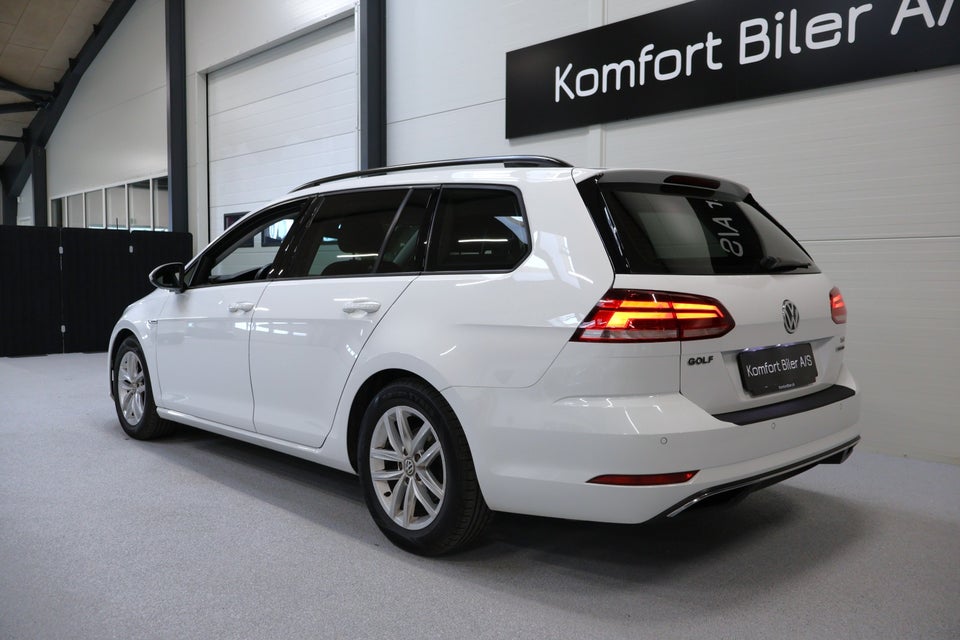 VW Golf VII 1,5 TSi 130 Comfortline Variant 5d