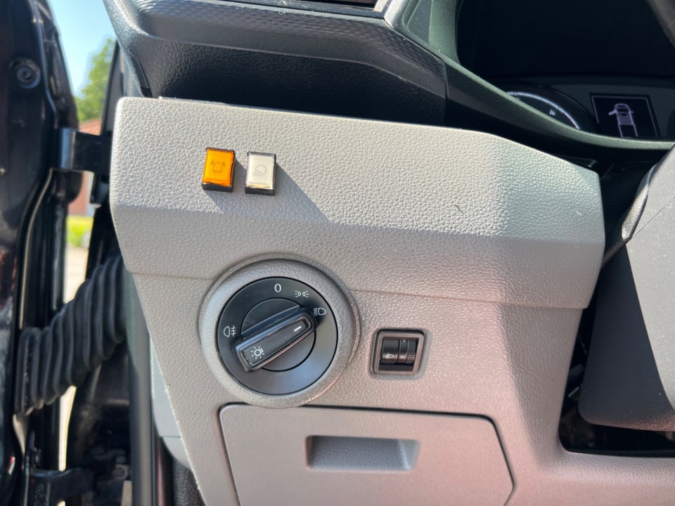 VW Transporter 2,0 TDi 150 Db.Kab m/lad