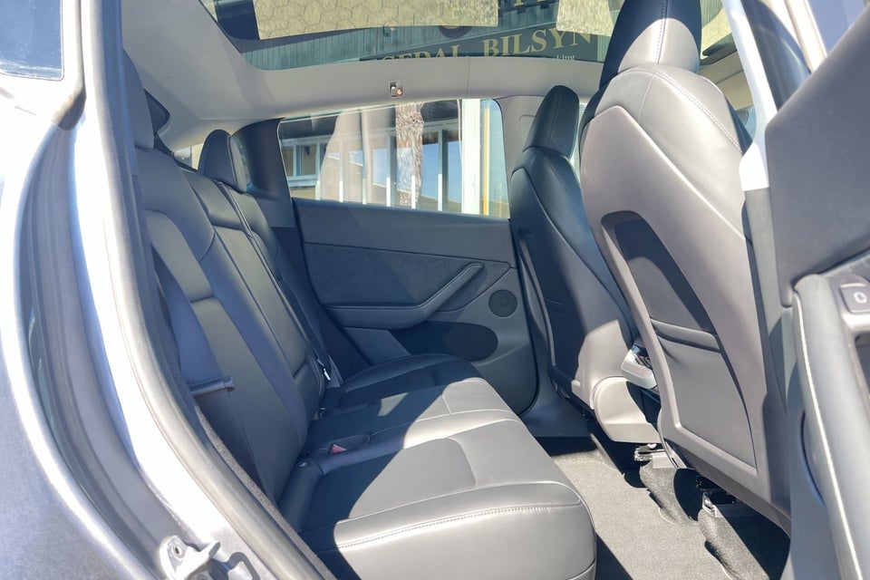 Tesla Model Y Performance AWD 5d