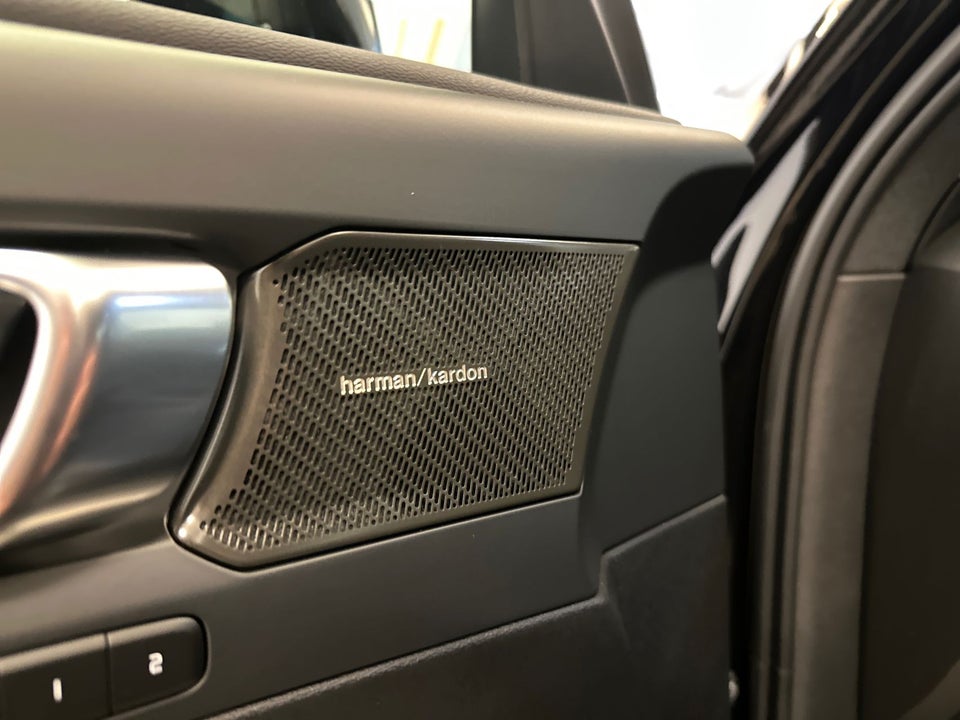 Volvo XC40 P8 ReCharge Twin Ultimate 5d