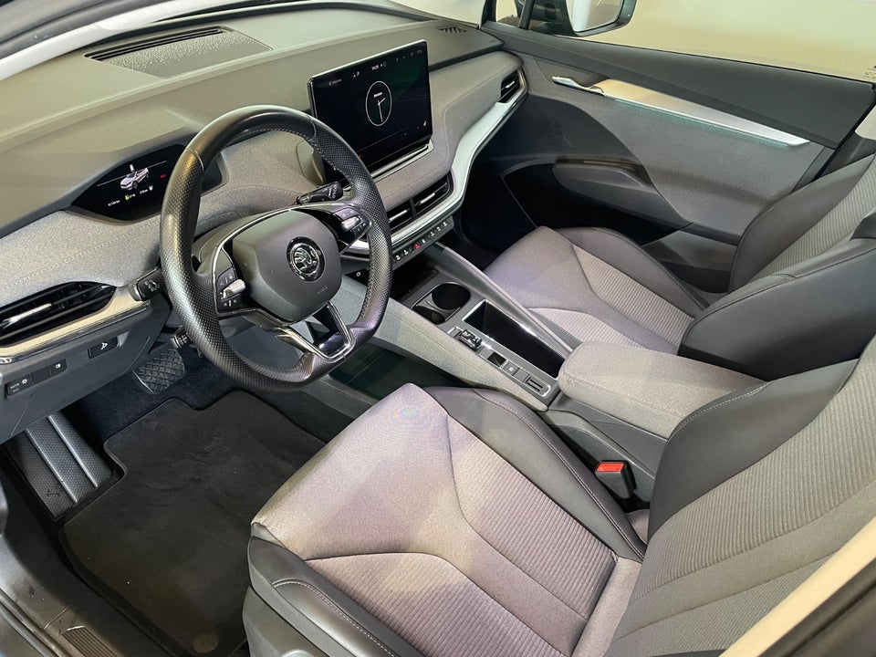 Skoda Enyaq 80 iV Loft 5d