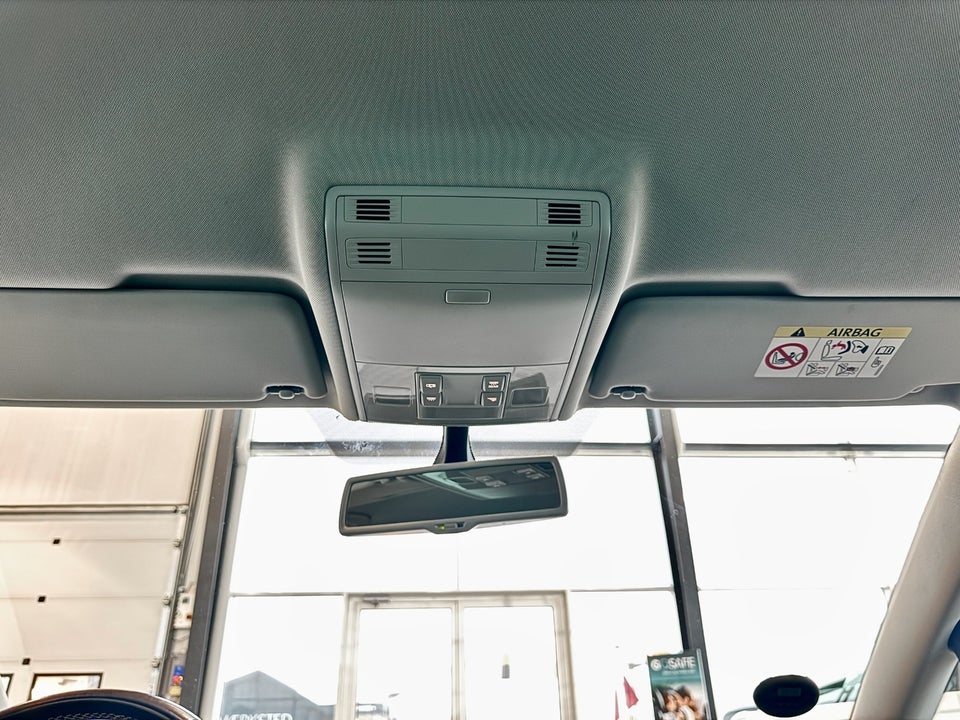 VW Golf Sportsvan 1,6 TDi 110 Lounge DSG BMT 5d