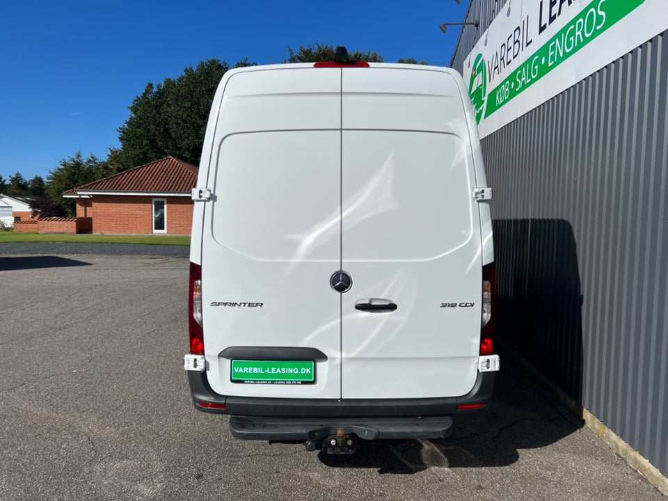 Mercedes Sprinter 319 3,0 CDi A3 Kassevogn aut. RWD