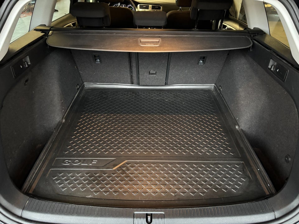 VW Golf VII 1,5 TSi 150 Comfortline Variant DSG 5d