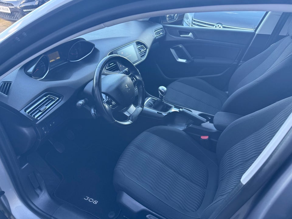 Peugeot 308 1,6 BlueHDi 120 Active SW 5d