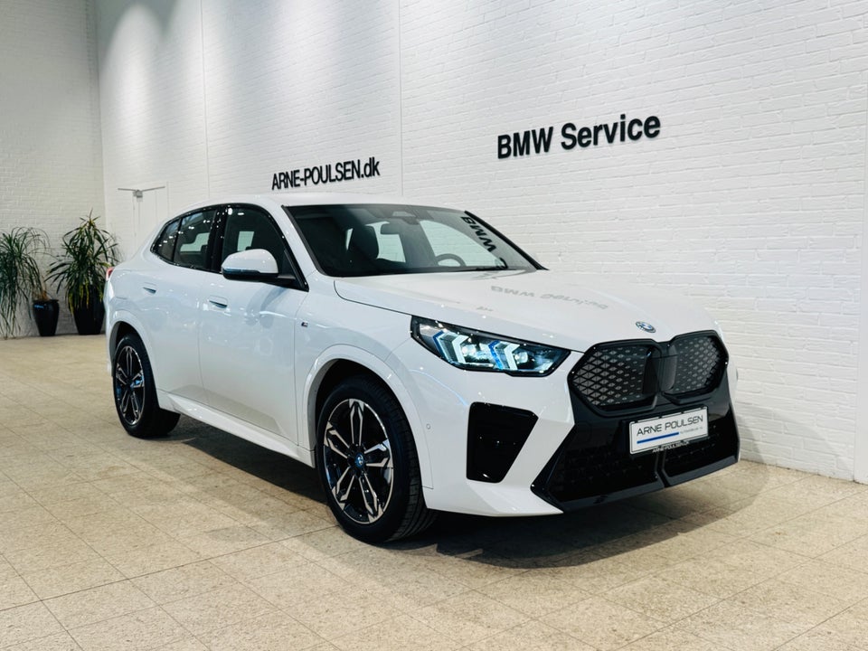 BMW iX2 eDrive20 M-Sport 5d