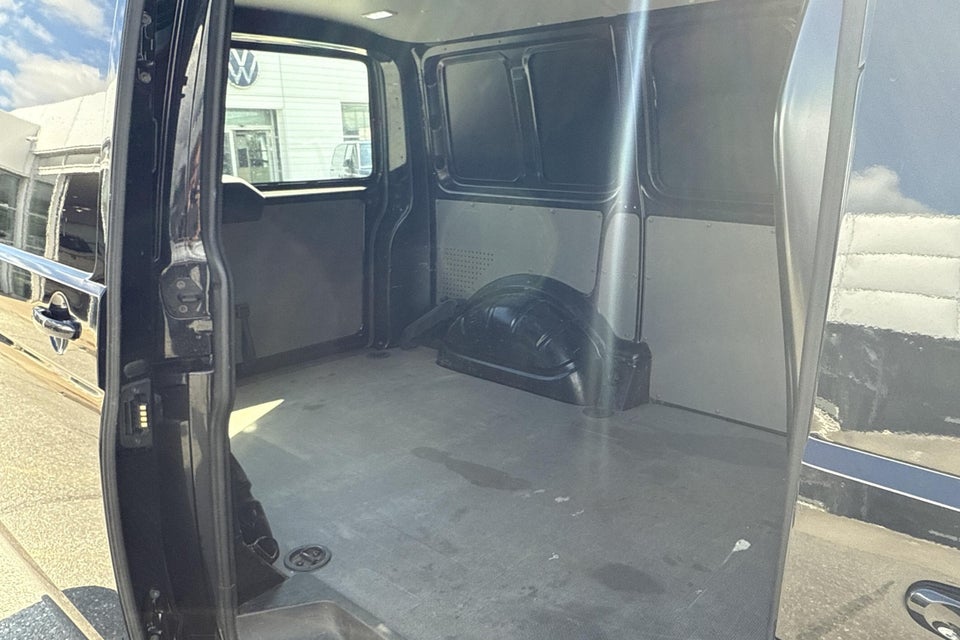 VW Transporter 2,0 TDi 150 Kassevogn DSG kort