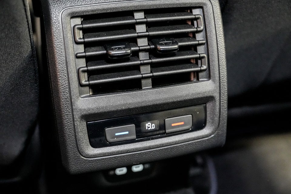 VW Golf VIII 1,4 GTE DSG 5d