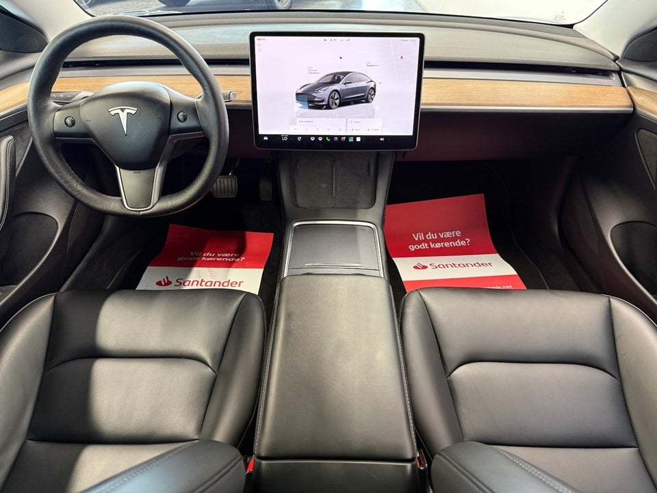 Tesla Model 3 RWD 4d
