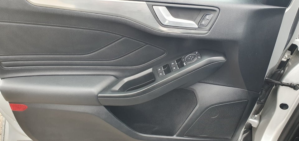 Ford Focus 1,0 EcoBoost Titanium stc. aut. 5d