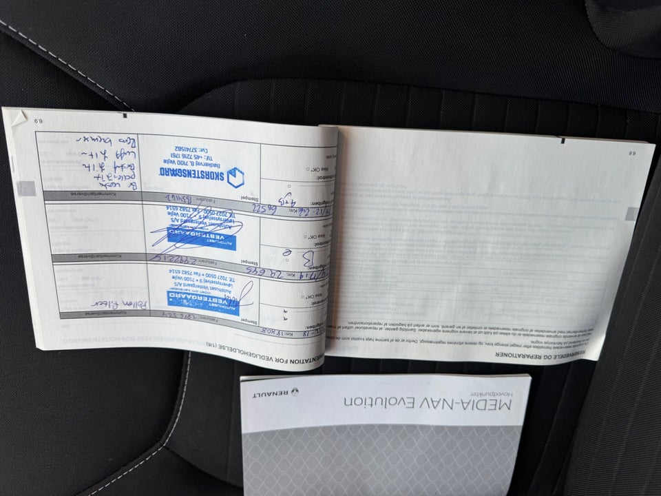 Renault Clio IV 1,5 dCi 90 Limited Sport Tourer 5d