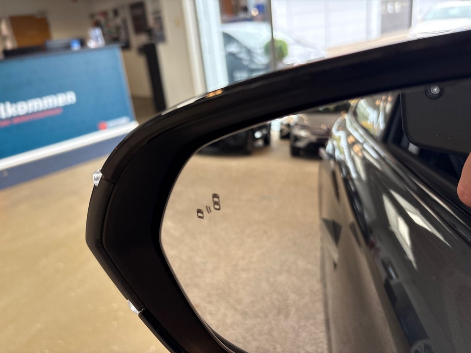 MG Marvel R Performance 5d