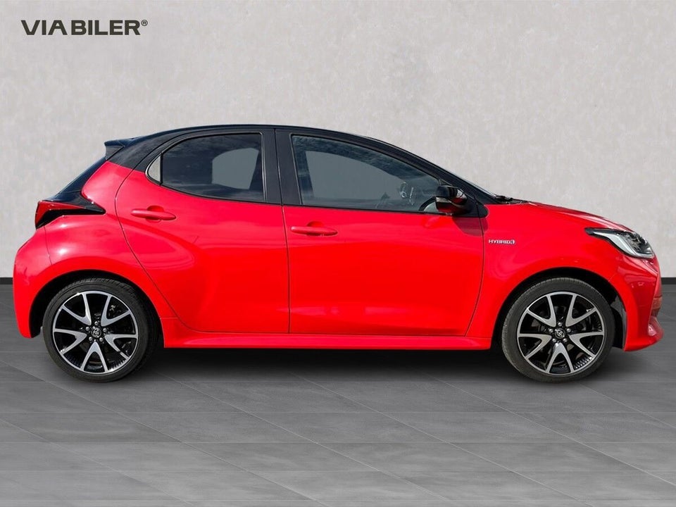 Toyota Yaris 1,5 Hybrid H3 Premier Edition e-CVT 5d
