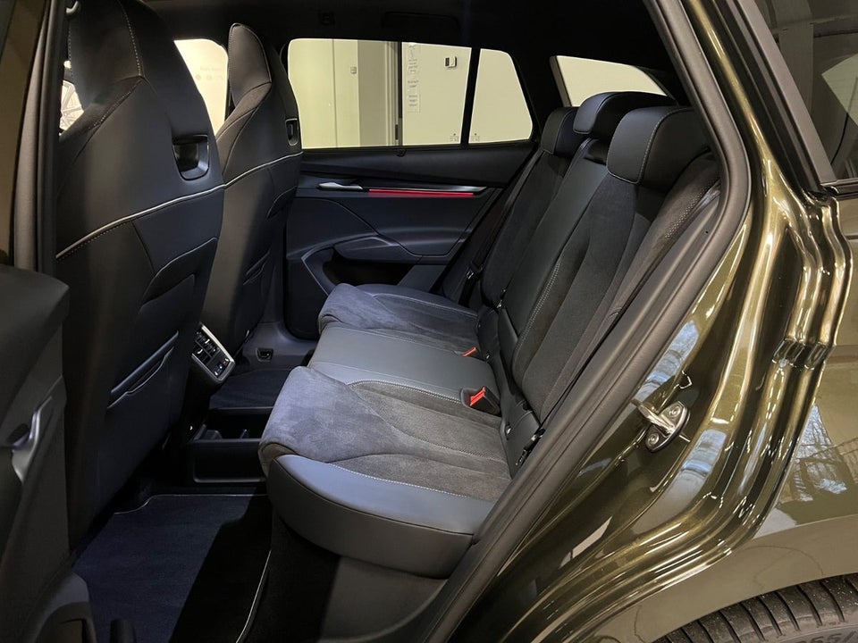 Skoda Enyaq 85x iV Sportline Maxx 5d