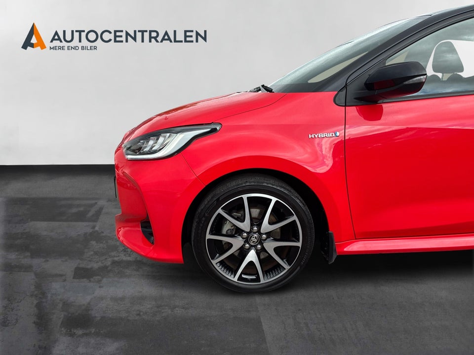 Toyota Yaris 1,5 Hybrid H3 Premier Edition e-CVT 5d