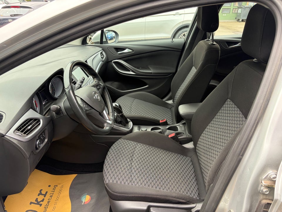Opel Astra 1,0 T 105 Enjoy 5d