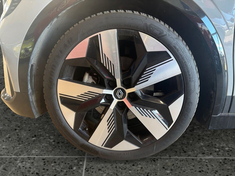 Renault Megane E-Tech 60 Techno 5d