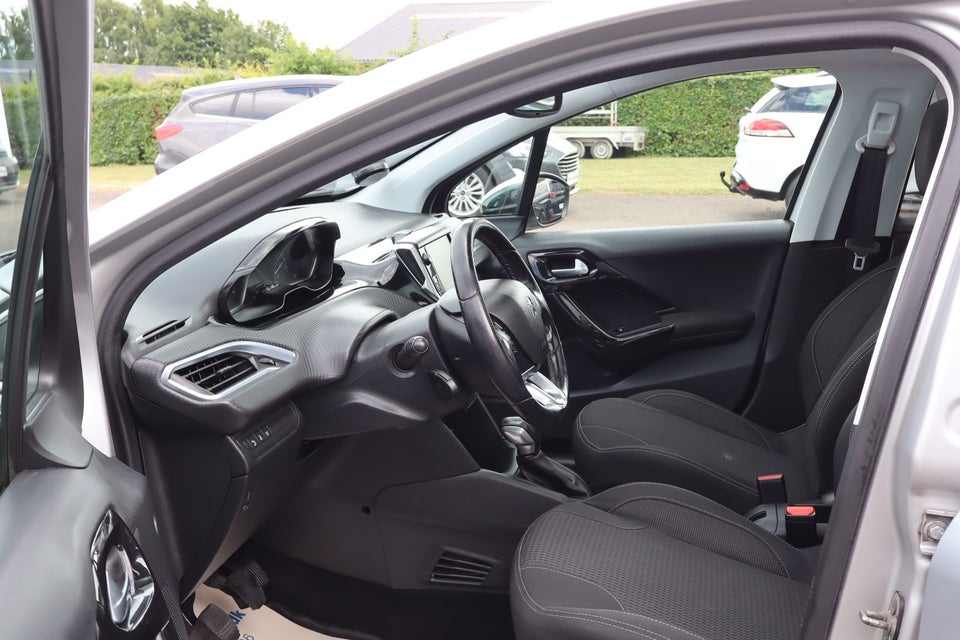 Peugeot 208 1,6 BlueHDi 100 Allure 5d