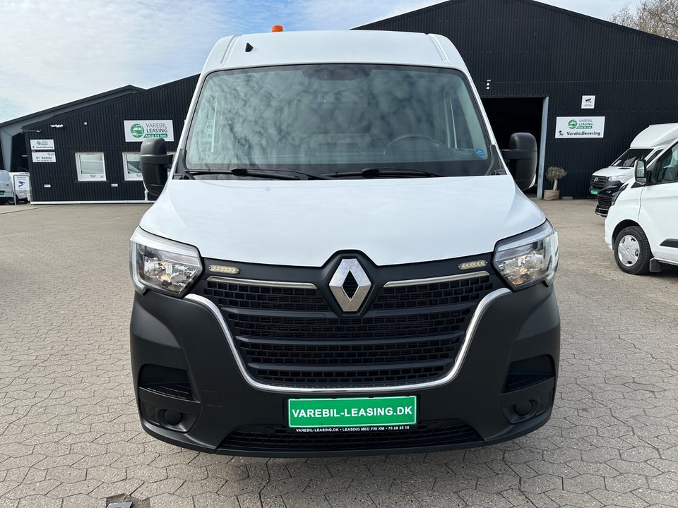 Renault Master IV T33 2,3 dCi 150 L2H2 Kassevogn