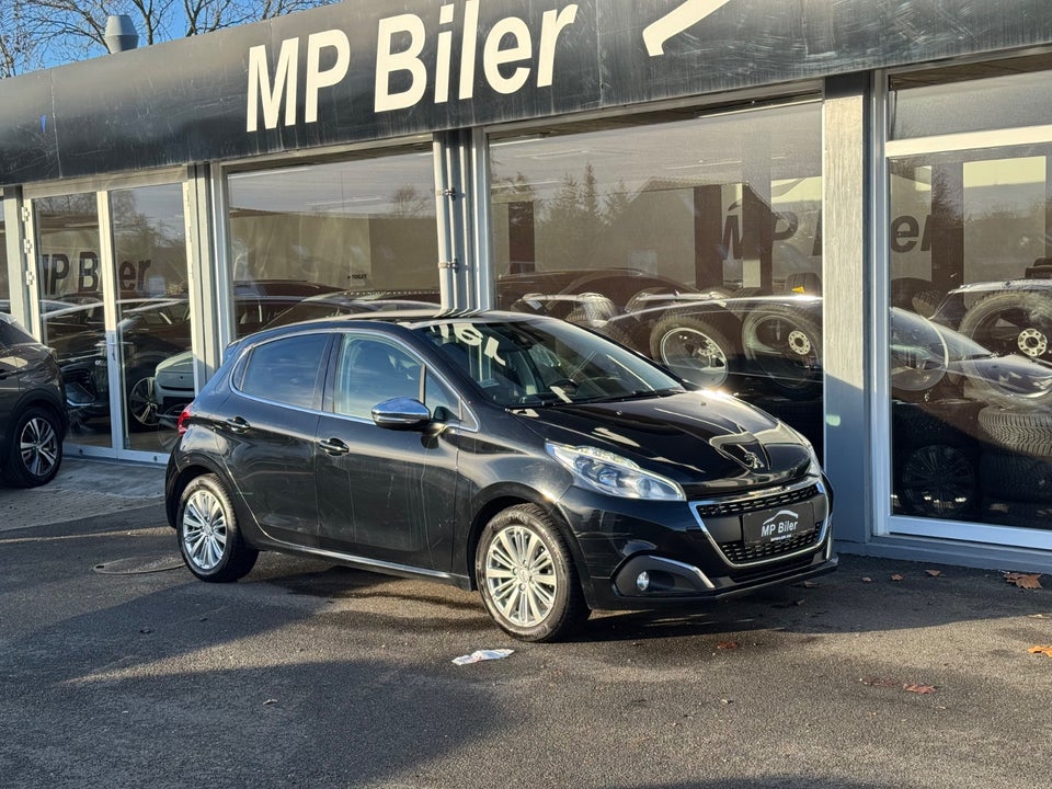 Peugeot 208 1,6 BlueHDi 100 Allure Sky 5d