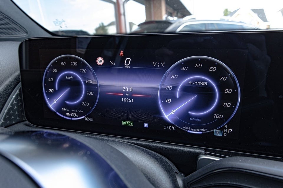 Mercedes EQB300 Progressive 4Matic 5d