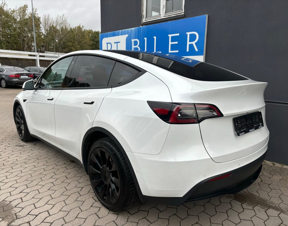 Tesla Model Y Long Range AWD 5d