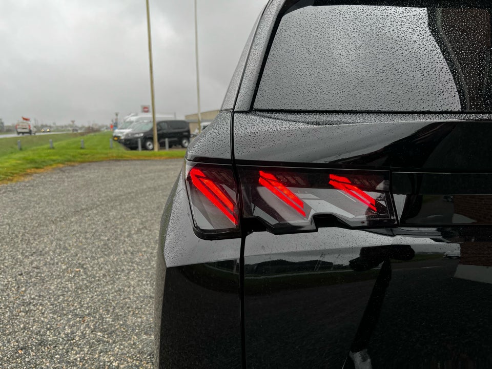 Peugeot e-5008 77 GT Pack 7prs 5d