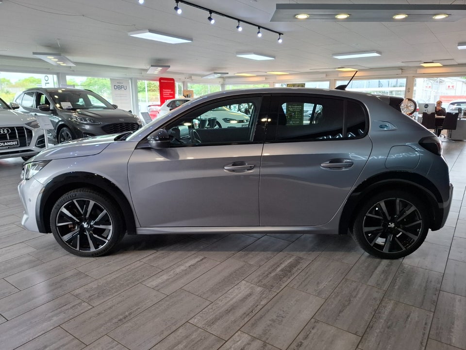 Peugeot e-208 50 GT 5d