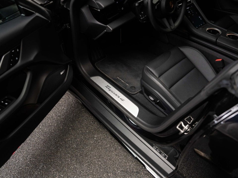 Porsche Taycan 4 Performance+ Cross Turismo 5d