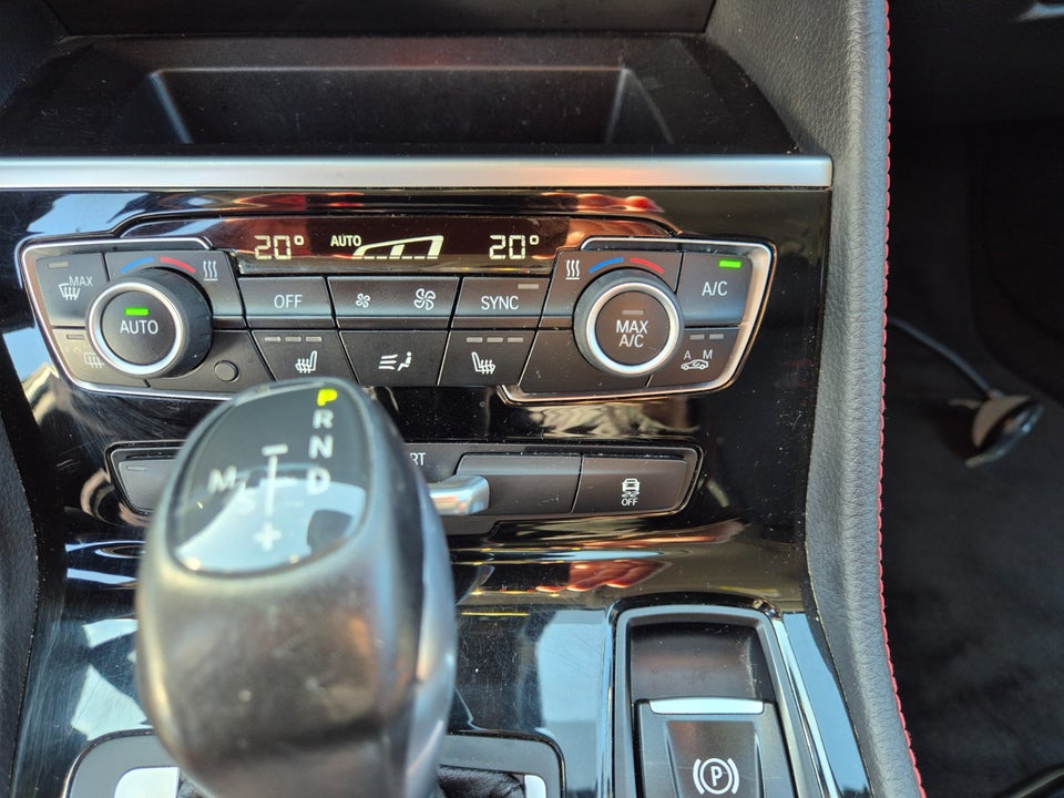 BMW 218d 2,0 Active Tourer Advantage 5d