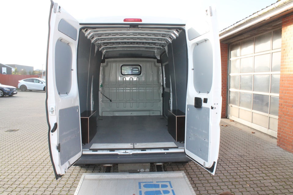 Peugeot Boxer 335 2,0 BlueHDi 163 L3H2