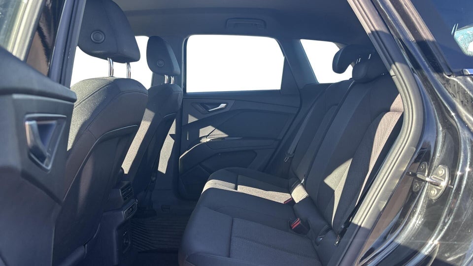 Audi Q4 e-tron 40 Attitude 5d