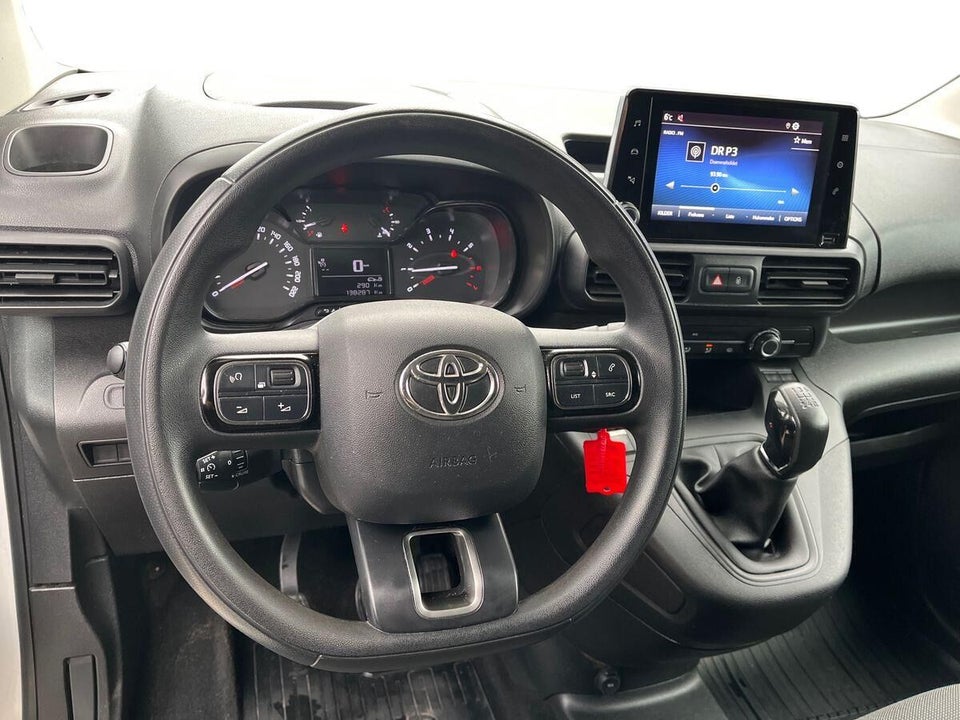 Toyota ProAce City 1,5 D 102 Medium Comfort 5d