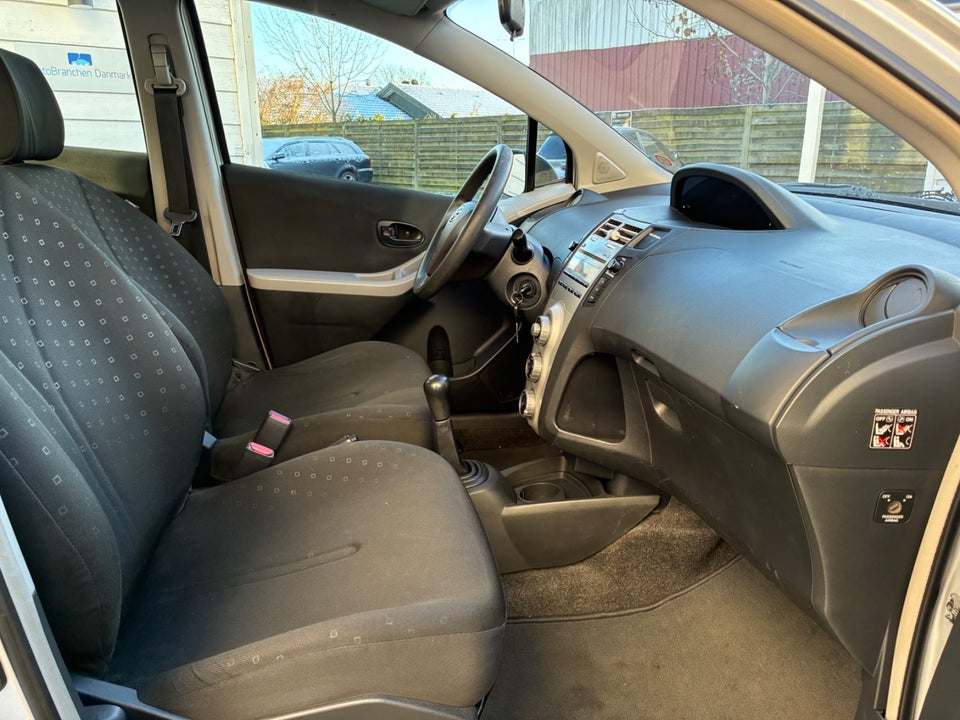 Toyota Yaris 1,4 D-4D Luna 5d