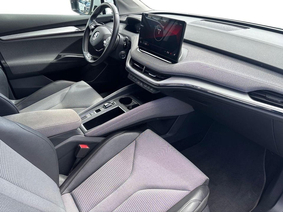 Skoda Enyaq 60 iV Loft 5d