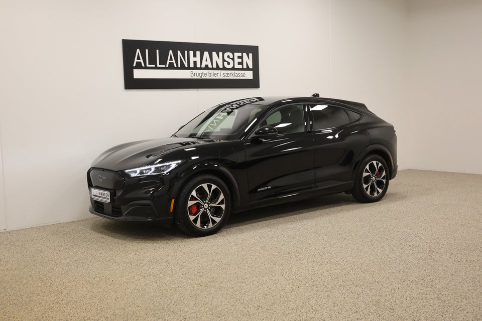 Ford Mustang Mach-E 98 Premium Extended Range AWD 5d