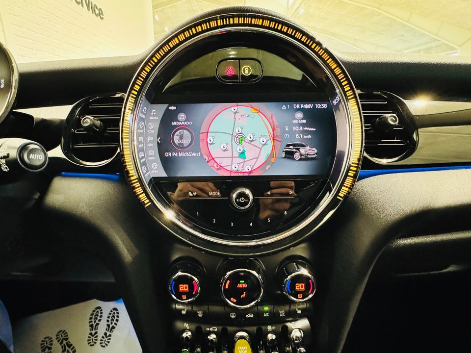 MINI Cooper SE Classic Trim 3d