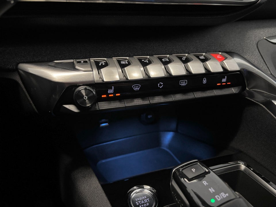 Peugeot 3008 1,6 Hybrid Allure Pack EAT8 5d