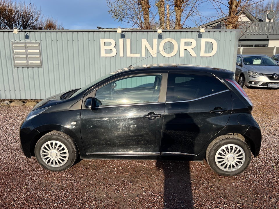 Toyota Aygo 1,0 VVT-i x-black II x-shift 5d