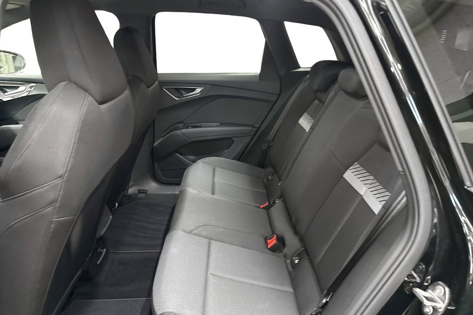 Audi Q4 e-tron 45 Progress 5d