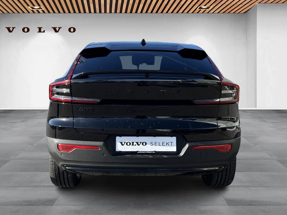 Volvo EC40 Extended Range Black Edition 5d